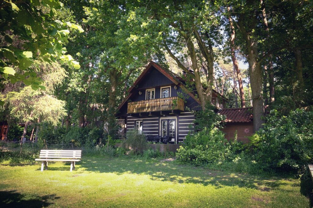 Canadian Loghome