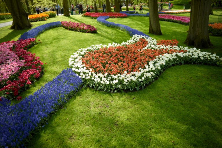 Keukenhof Dutch Flower Gardens 1